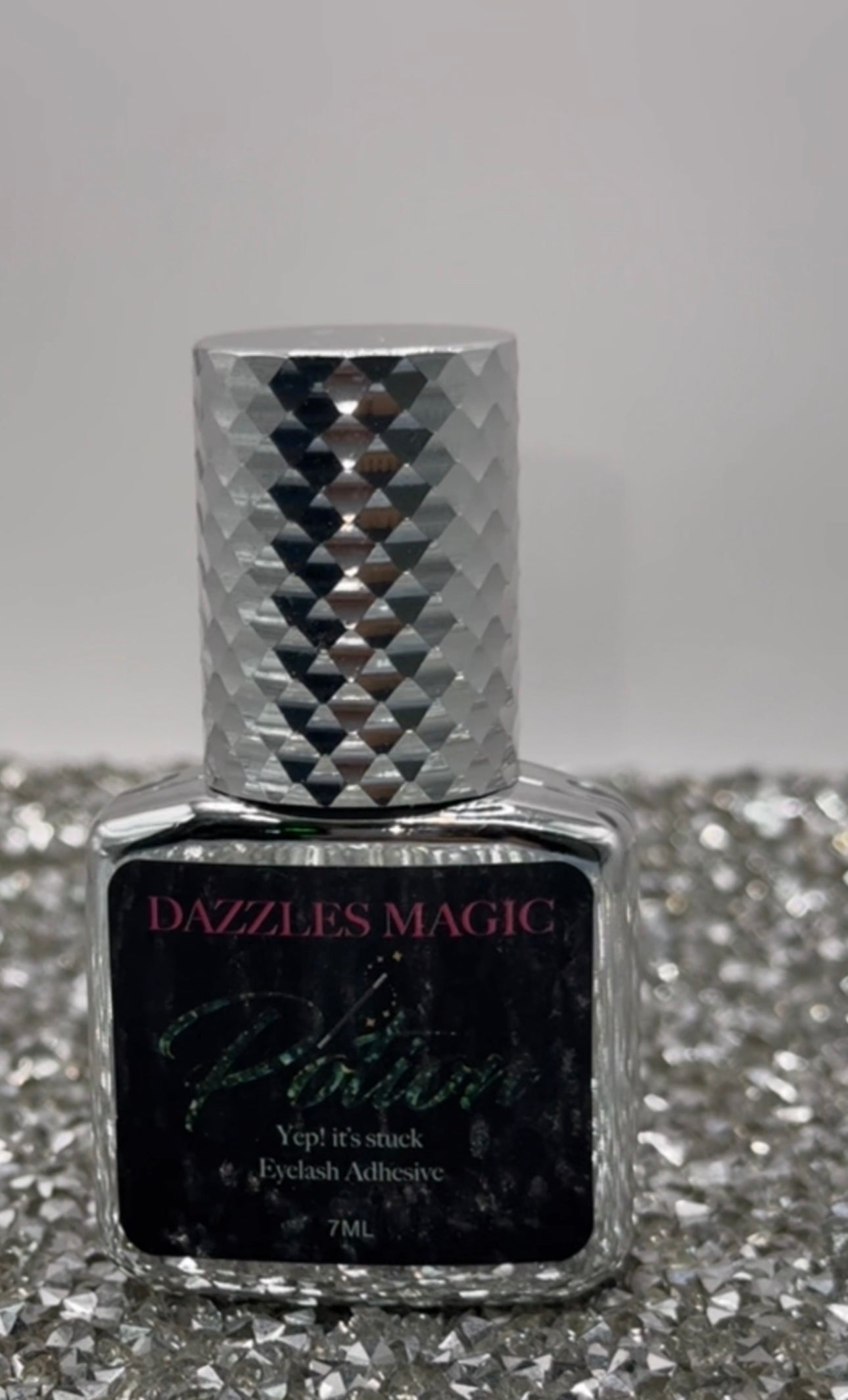 Dazzle’s Magic Potion Lash Adhesive